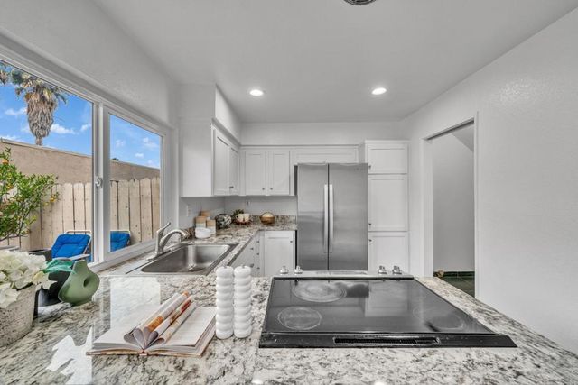 570 Crabapple Way, San Jose, CA 95111