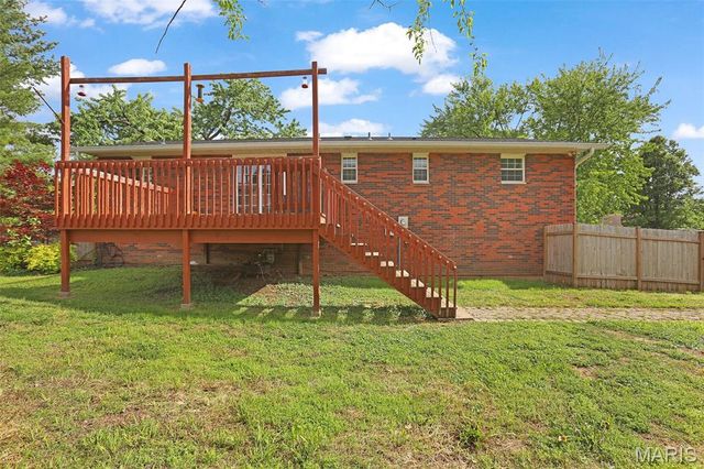 921 Borri Drive, Maryville, IL 62062