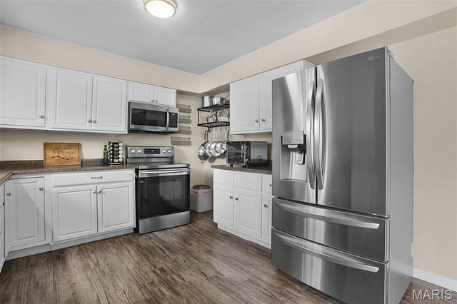 921 Borri Drive, Maryville, IL 62062