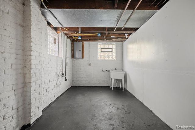 535 Woodland Street, Detroit, MI 48202