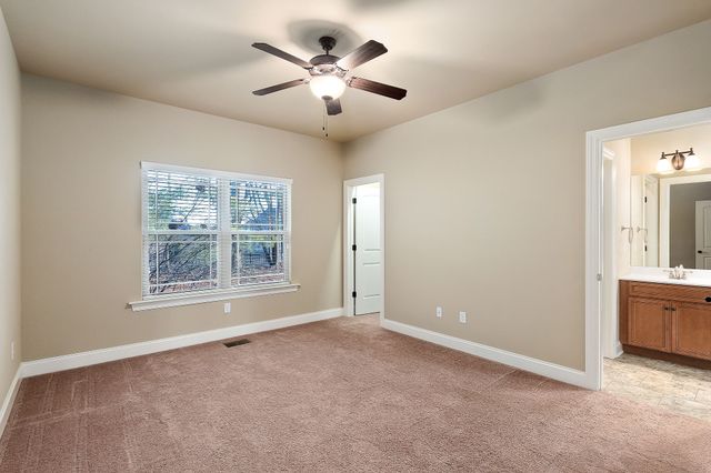 139 Chestnut Oak Ave, Smithville, TN 37166