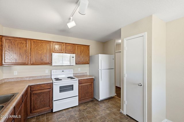 7504 S SUNRISE Way, Buckeye, AZ 85326