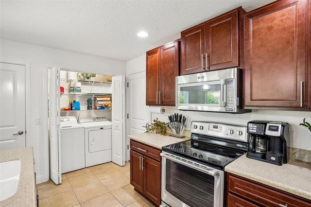 4994 GOLDEN EAGLE DRIVE, Oxford, FL 34484