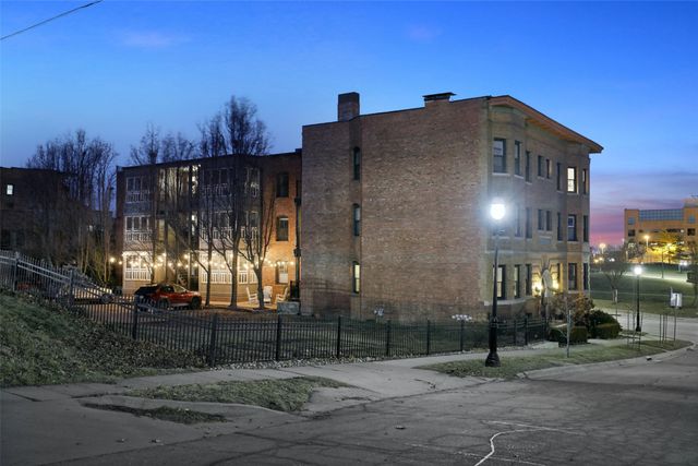 1503 Pleasant Street 5, Des Moines, IA 50314