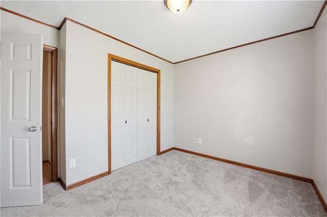 1488 NW Foxboro Road, Blue Springs, MO 64015