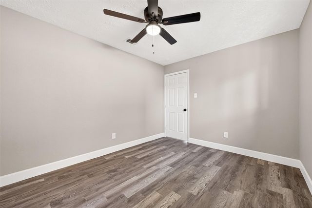 6407 Bazel Brook Drive, Houston, TX 77489