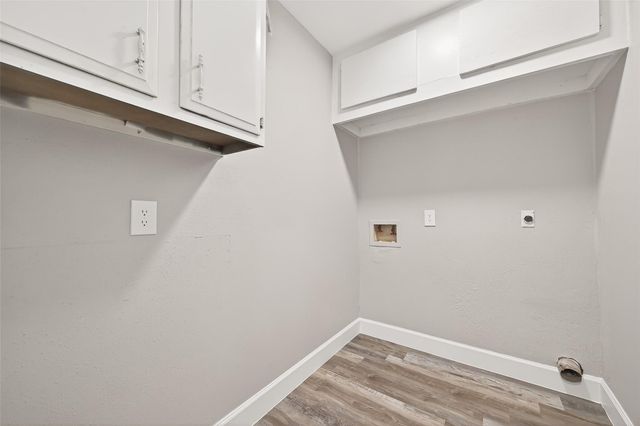 6407 Bazel Brook Drive, Houston, TX 77489