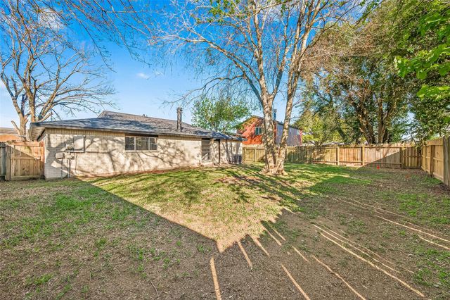 6407 Bazel Brook Drive, Houston, TX 77489