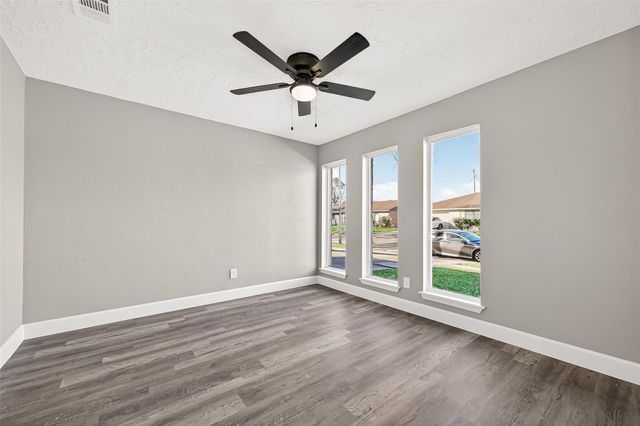 6407 Bazel Brook Drive, Houston, TX 77489