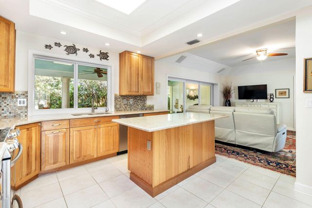 234 Shelter Lane, Jupiter Inlet Colony, FL 33469