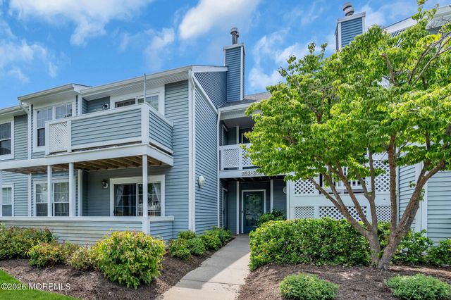 354 Sequoia Court, Howell, NJ 07731