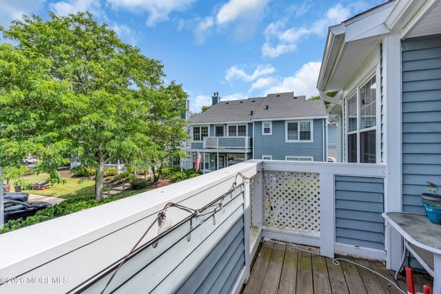 354 Sequoia Court, Howell, NJ 07731