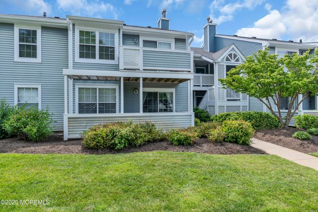 354 Sequoia Court, Howell, NJ 07731