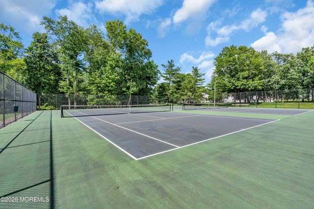 354 Sequoia Court, Howell, NJ 07731