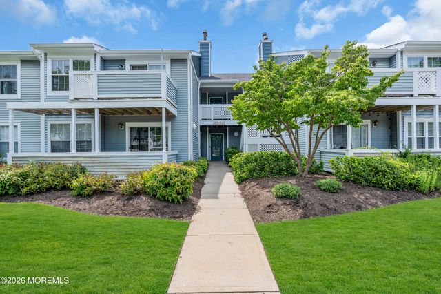 354 Sequoia Court, Howell, NJ 07731