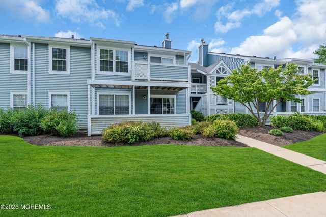 354 Sequoia Court, Howell, NJ 07731