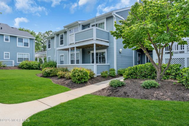 354 Sequoia Court, Howell, NJ 07731