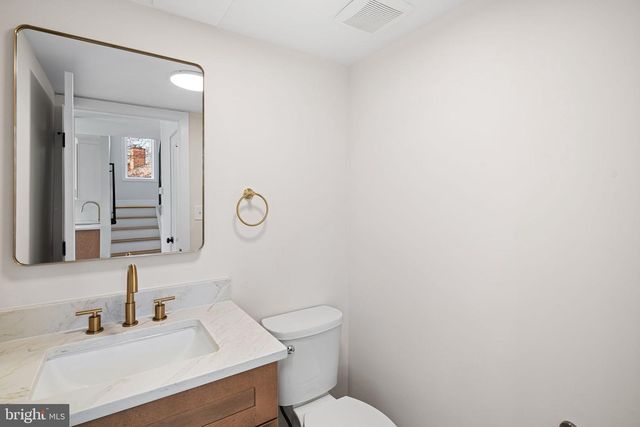 323 WINDING WAY, King Of Prussia, PA 19406