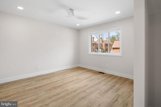 323 WINDING WAY, King Of Prussia, PA 19406