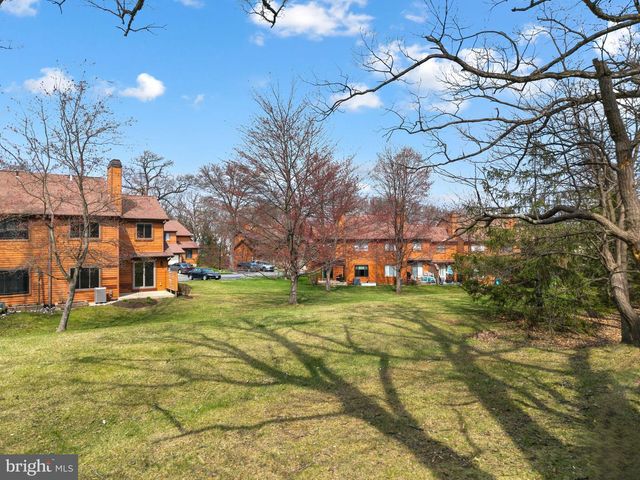 323 WINDING WAY, King Of Prussia, PA 19406