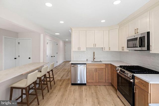 323 WINDING WAY, King Of Prussia, PA 19406