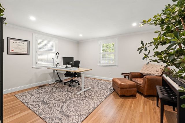 1 Burnham Rd, Wenham, MA 01984
