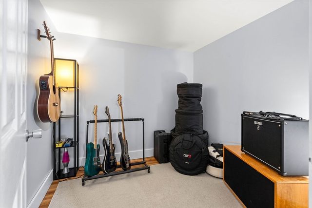 1 Burnham Rd, Wenham, MA 01984