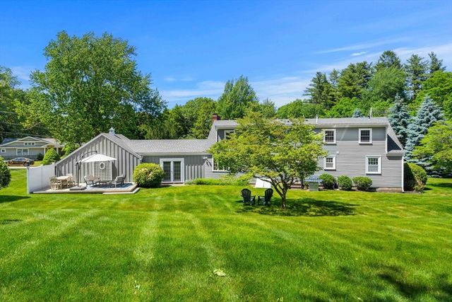 1 Burnham Rd, Wenham, MA 01984