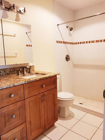 4345 Lucerne Villas Lane, Lake Worth, FL 33467
