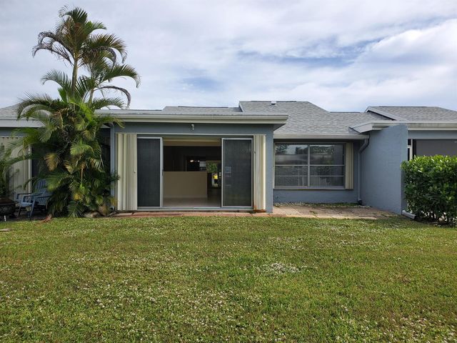 4345 Lucerne Villas Lane, Lake Worth, FL 33467
