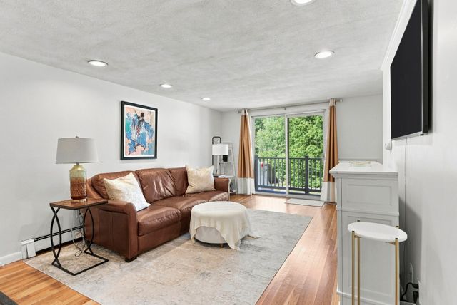 80 Renwick Rd B, Wakefield, MA 01880