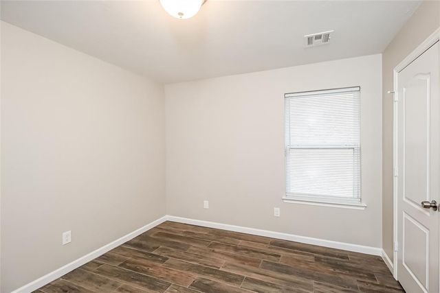 7108 Meadow Lake Drive, Yukon, OK 73099