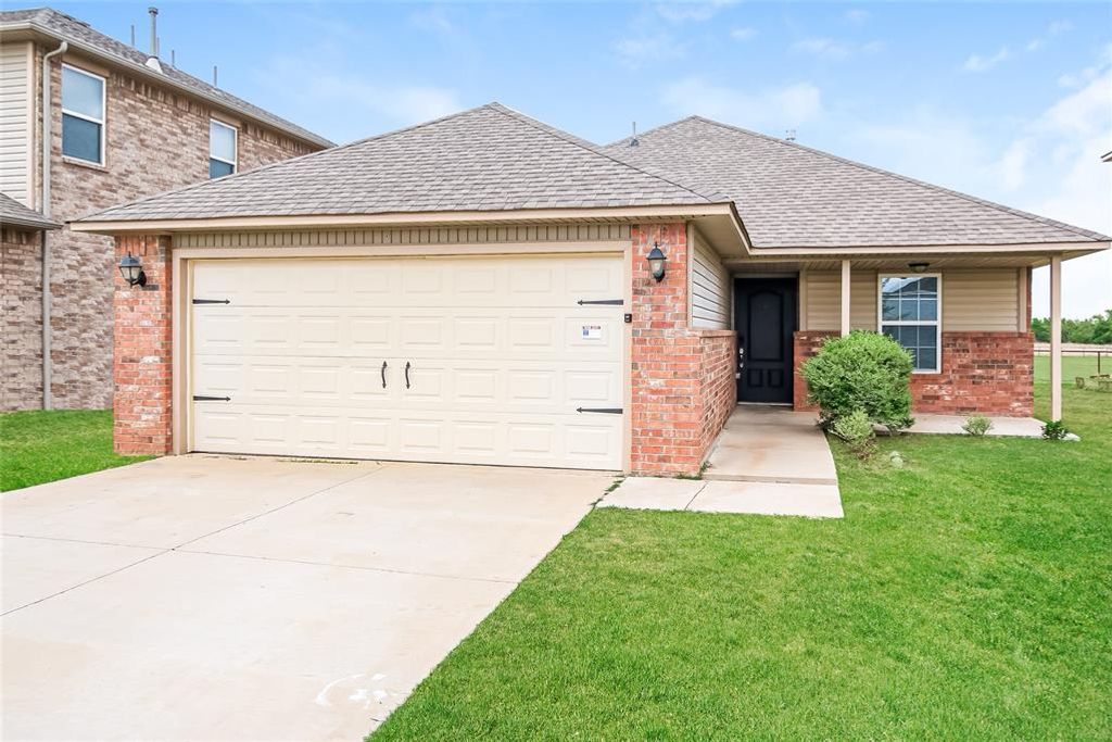 7108 Meadow Lake Drive, Yukon, OK 73099