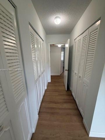 414 SE 10th Street 103, Dania Beach, FL 33004