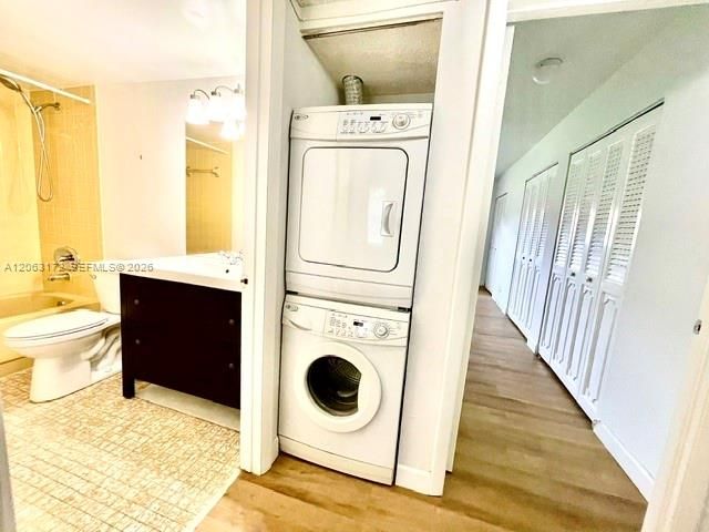 414 SE 10th Street 103, Dania Beach, FL 33004