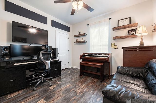 38305 Cotton Creek Ave, Prairieville, LA 70769
