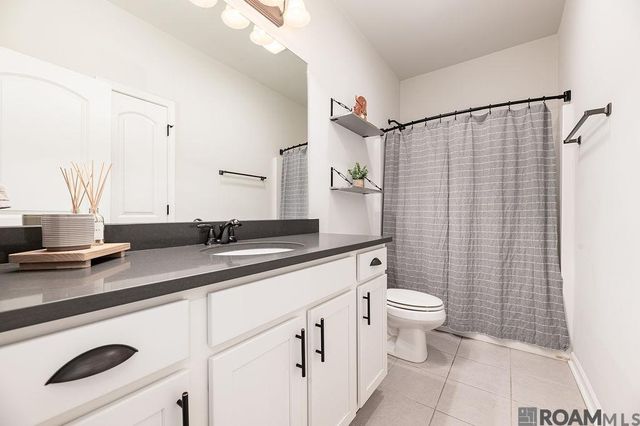 38305 Cotton Creek Ave, Prairieville, LA 70769