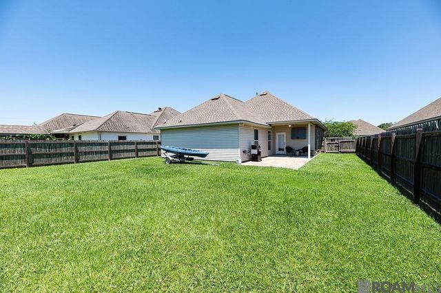 38305 Cotton Creek Ave, Prairieville, LA 70769