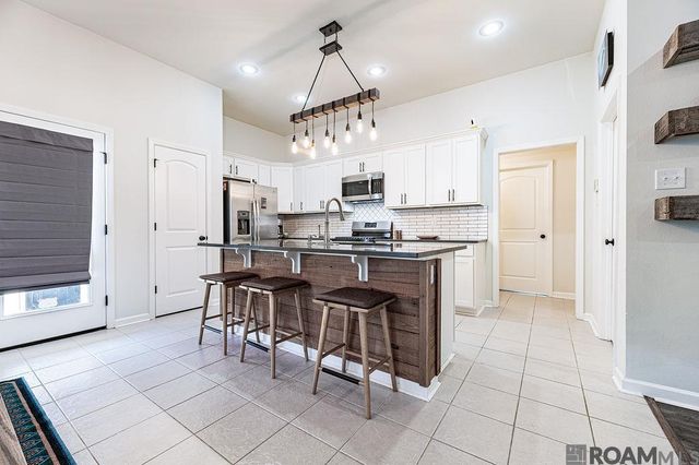 38305 Cotton Creek Ave, Prairieville, LA 70769