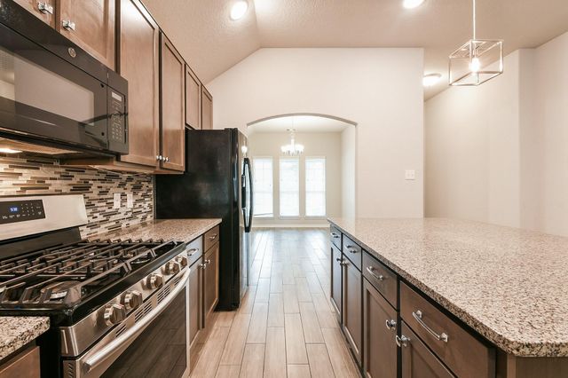 2233 Garden Square Path, Spring, TX 77386