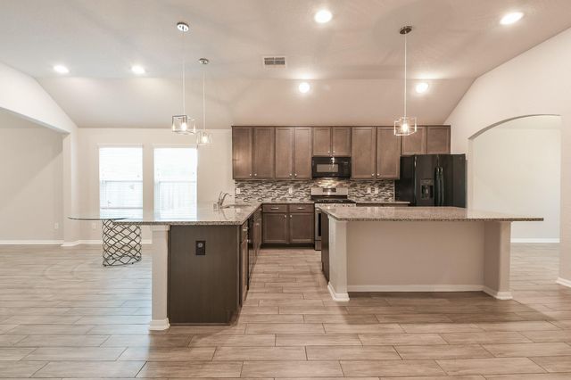 2233 Garden Square Path, Spring, TX 77386