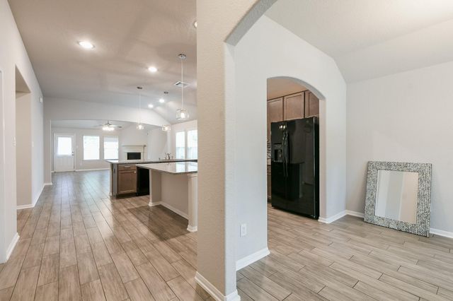 2233 Garden Square Path, Spring, TX 77386