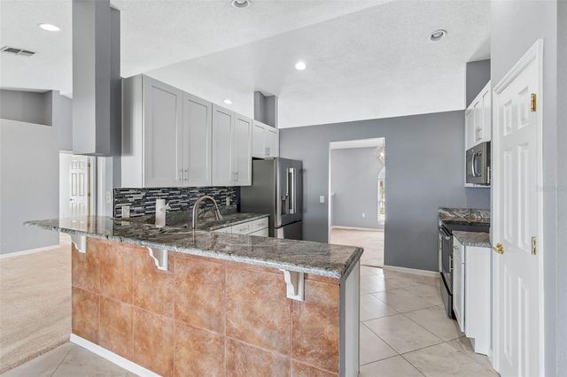 6352 PROMINENCE POINT DRIVE, Lakeland, FL 33813