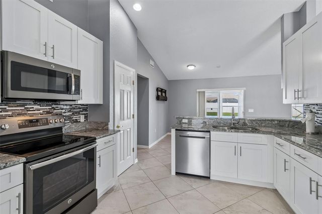 6352 PROMINENCE POINT DRIVE, Lakeland, FL 33813
