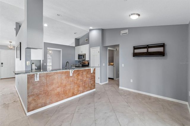 6352 PROMINENCE POINT DRIVE, Lakeland, FL 33813
