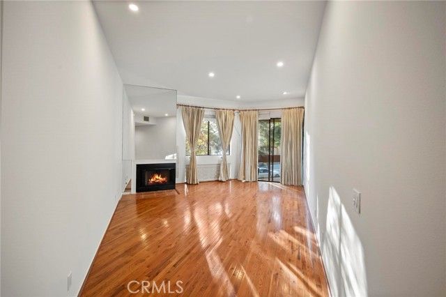 750 S Bundy 108, Los Angeles, CA 90049