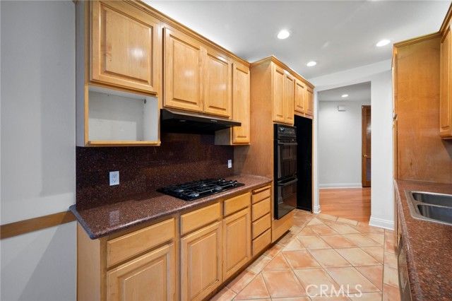 750 S Bundy 108, Los Angeles, CA 90049