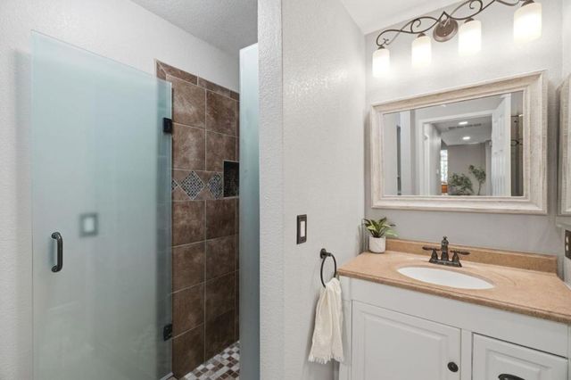 1140 Valbusa, Gilroy, CA 95020