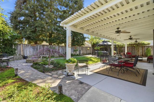 1140 Valbusa, Gilroy, CA 95020