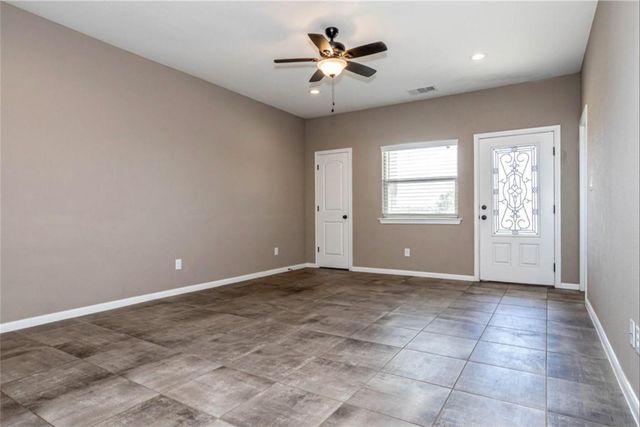 134 Honopu DR, Bastrop, TX 78602